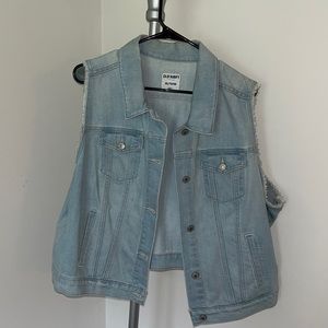 Old navy vest